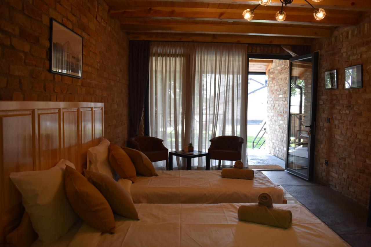 Hotel Helvecija 1880 Vrsac Esterno foto